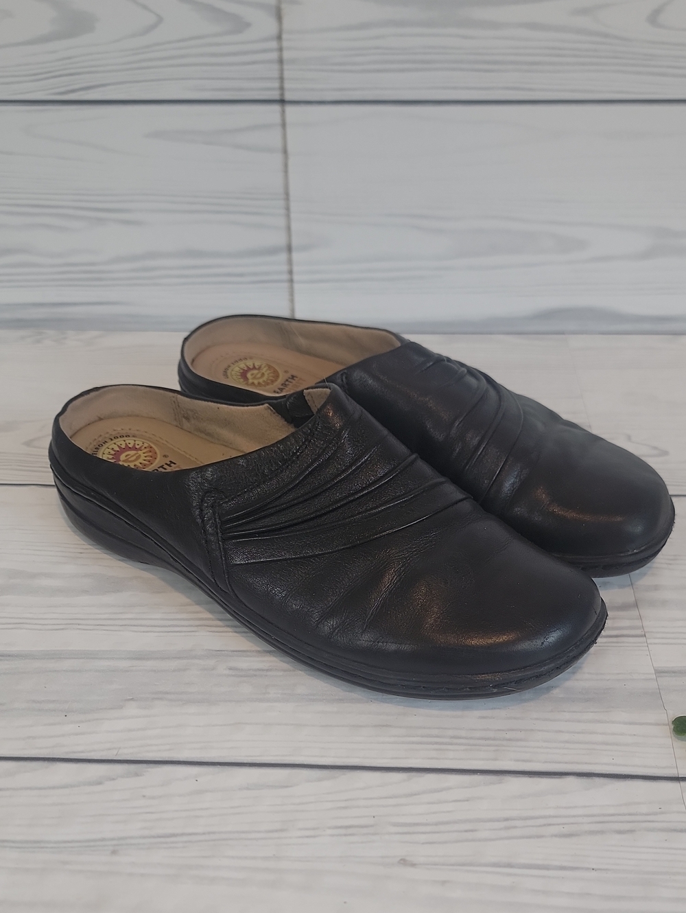 Earth Spirit Ellie Black Slip-On Leather Mules Womens Size 8.5